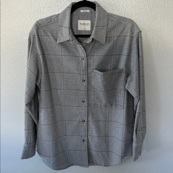 Abercrombie & Fitch Oversized Thick Soft AF Flannel Top in Gray Plaid, Small - Picture 1 of 6
